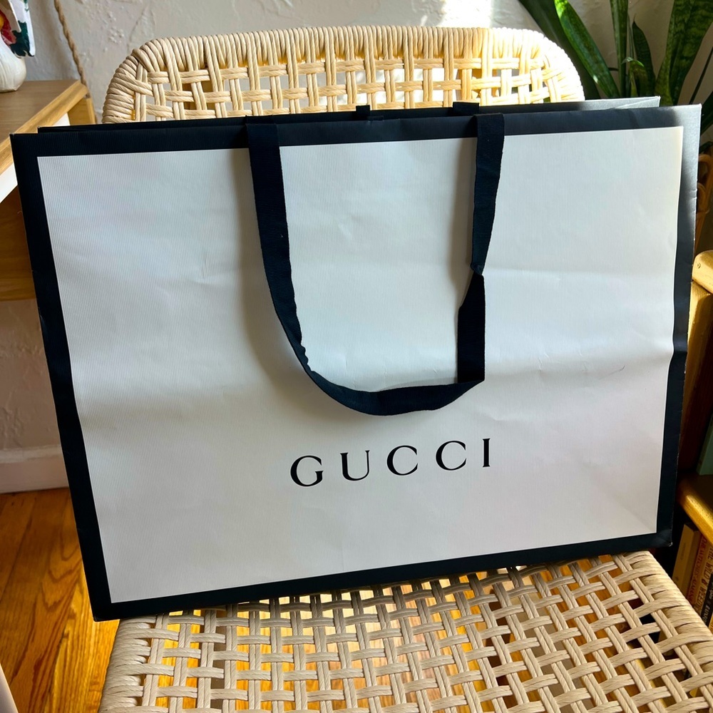 Gucci Large Shopping Bag 18x14 Black & White Ribbon Handles Luxury Gift Bag